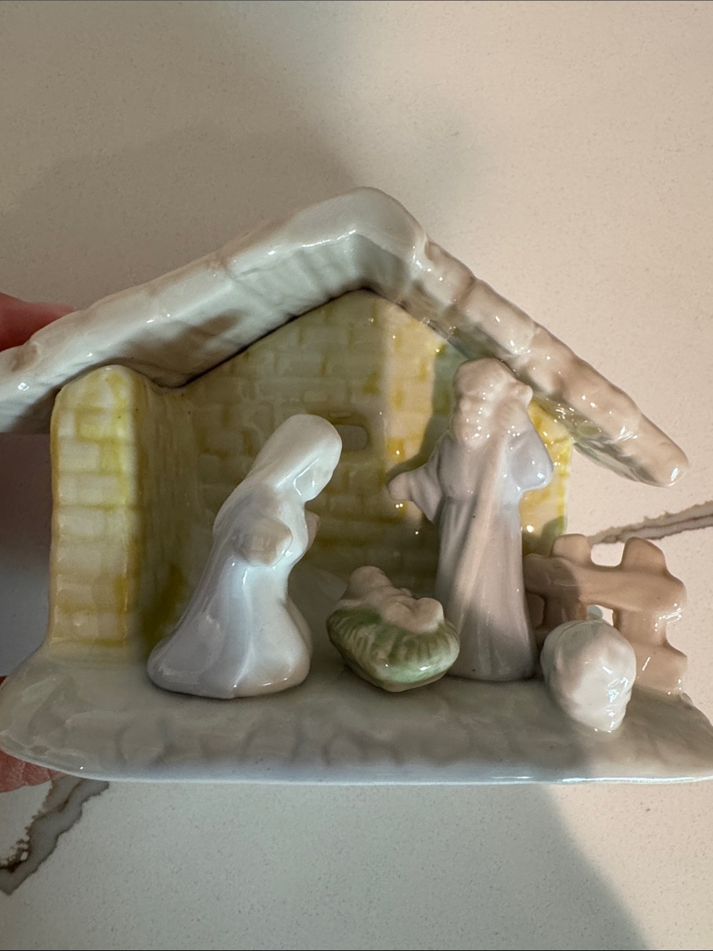 Nativity Figurine Porcelain Soft Colors Manger One Piece 3" x 4"